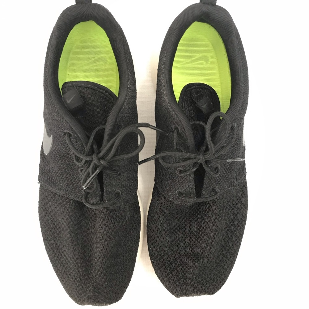 Men’s Nike Roshe Sneakers